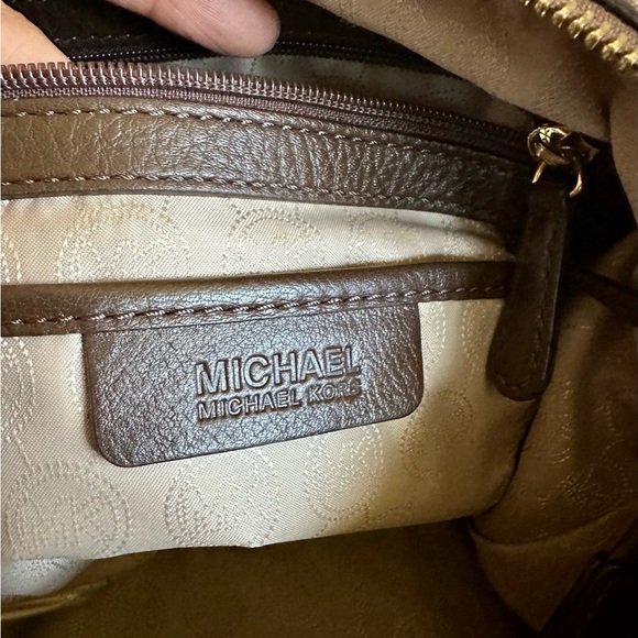 Michael Kors brown leather purse - Picture 7 of 12